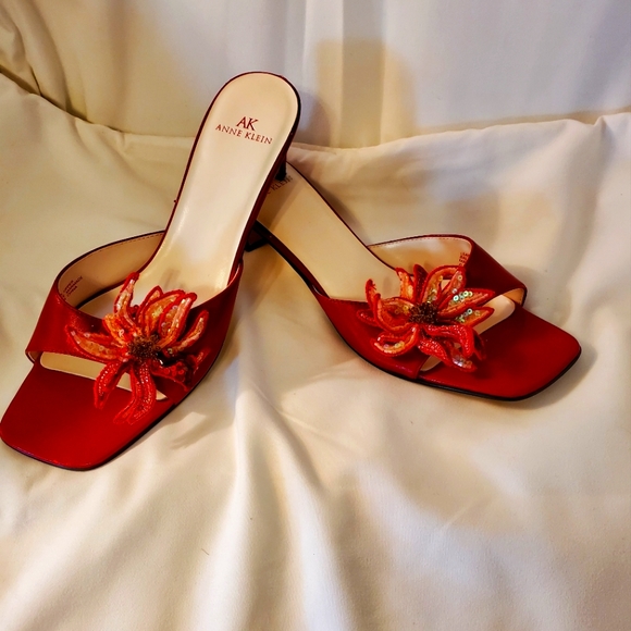 Anne Klein Heels - Picture 1 of 8